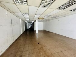 Sims Avenue (D14), Retail #579069031